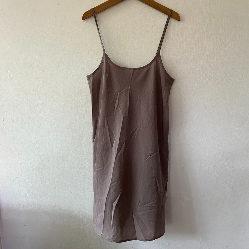 Broadway & Broome Y2K Slip Dress Size 0 Beige Gray Minimalist Silk Blend Light